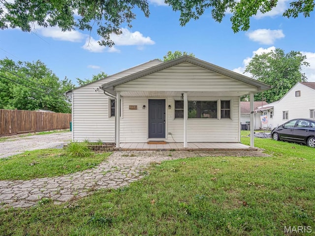 628 E Chain Of Rocks Rd, Granite City, IL 62040 - view of front of house featuring covered porch