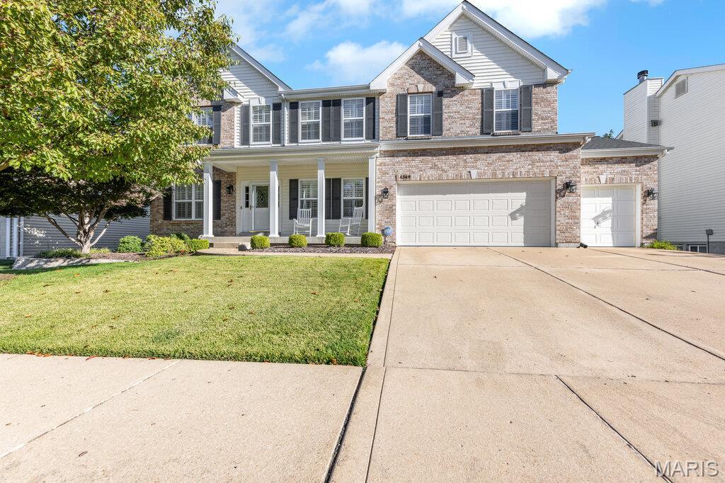 4349 Hawksley Run Ct, Saint Louis, MO 63129 - photo 1