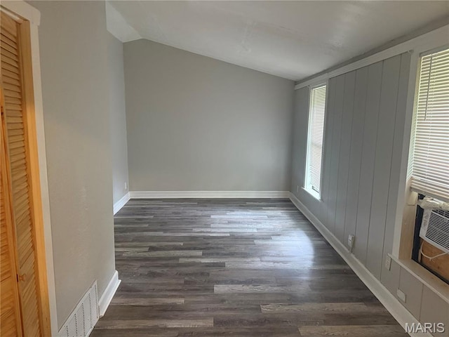 8803 Corwin Dr, Saint Louis, MO 63136 - photo 7