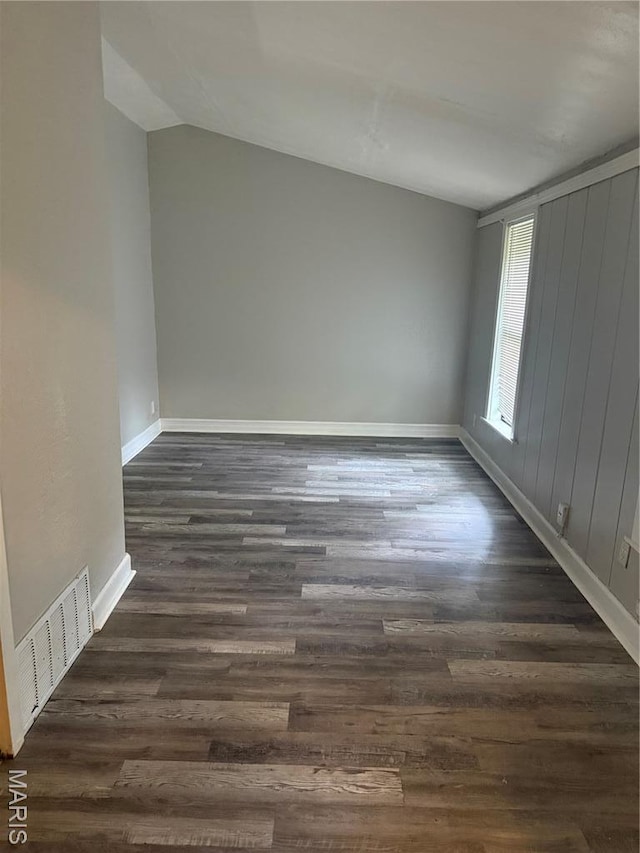 8803 Corwin Dr, Saint Louis, MO 63136 - photo 8