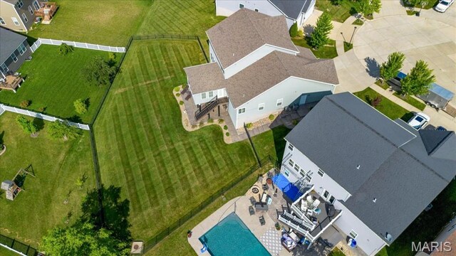 2385 Chemin Ave, Saint Charles, MO 63301 - aerial view of a pool area