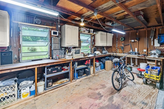 3200 Ridgeway Ave, Godfrey, IL 62035 - garage featuring a workshop area