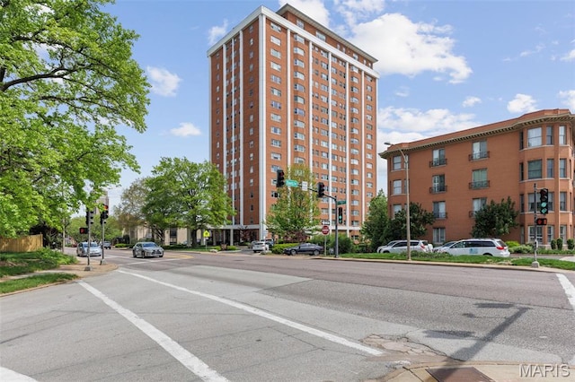 710 S Hanley Rd Unit 18B, Clayton, MO 63105 - photo 48