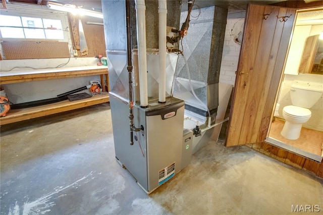 301 E 7th St, Alton, IL 62002 - utilities featuring heating unit