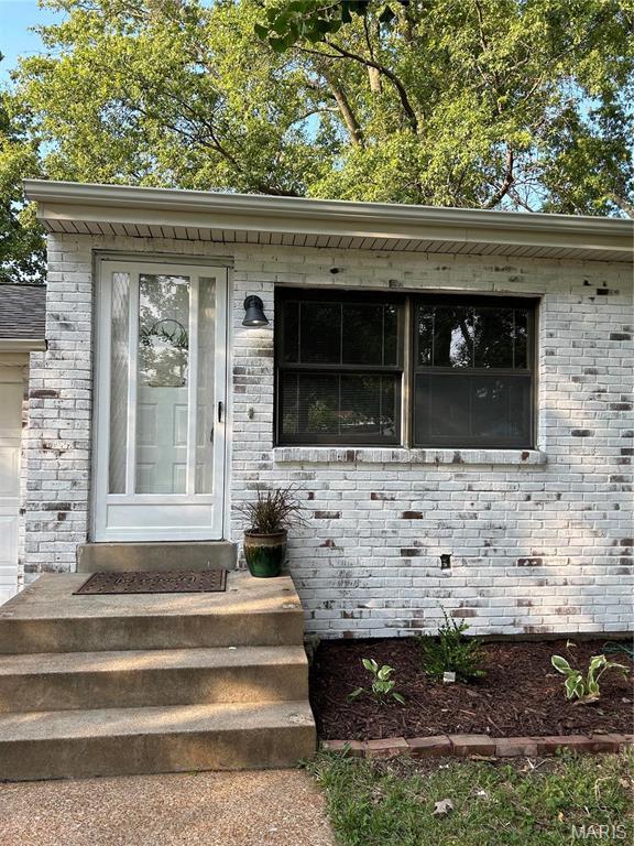 4119 Cornus Dr, Saint Louis, MO 63125 - photo 2