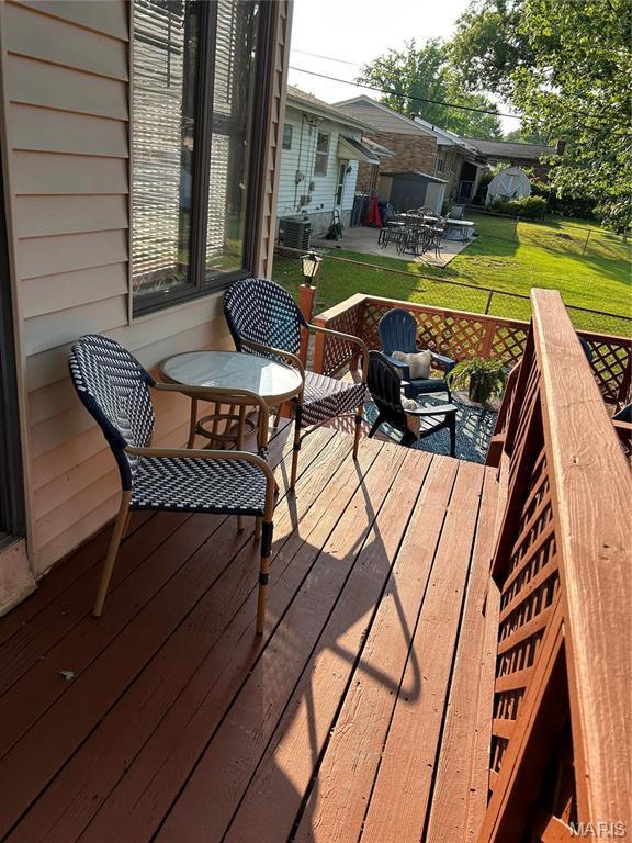 4119 Cornus Dr, Saint Louis, MO 63125 - photo 22