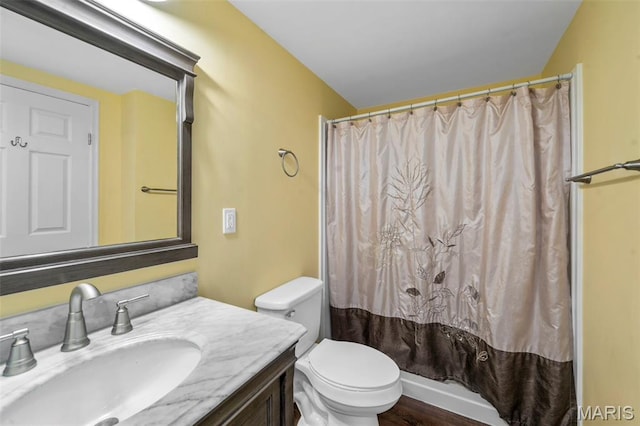 5265 Country Club Rd, Washington, MO 63090 - full bath featuring vanity and shower / bath combo