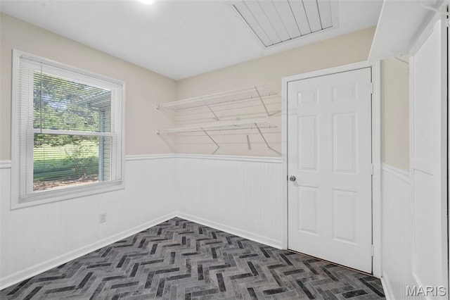 5265 Country Club Rd, Washington, MO 63090 - view of walk in closet