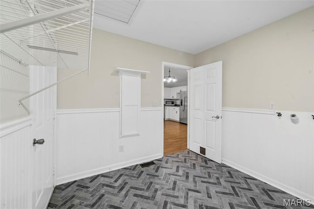 5265 Country Club Rd, Washington, MO 63090 - unfurnished room featuring wainscoting