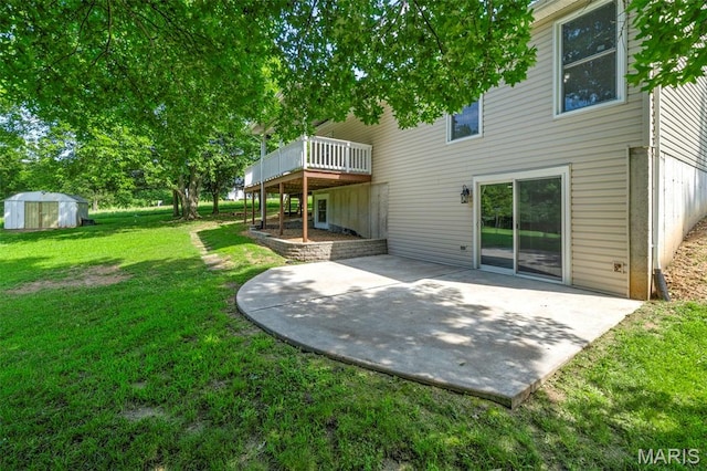 5265 Country Club Rd, Washington, MO 63090 - view of grassy yard featuring a patio area, a storage unit, and a wooden deck