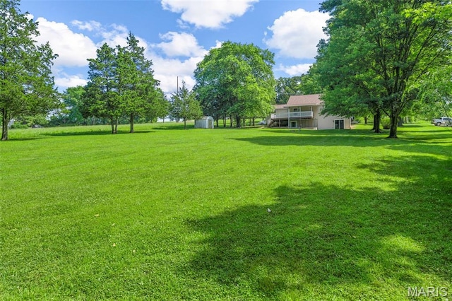 5265 Country Club Rd, Washington, MO 63090 - view of grassy yard