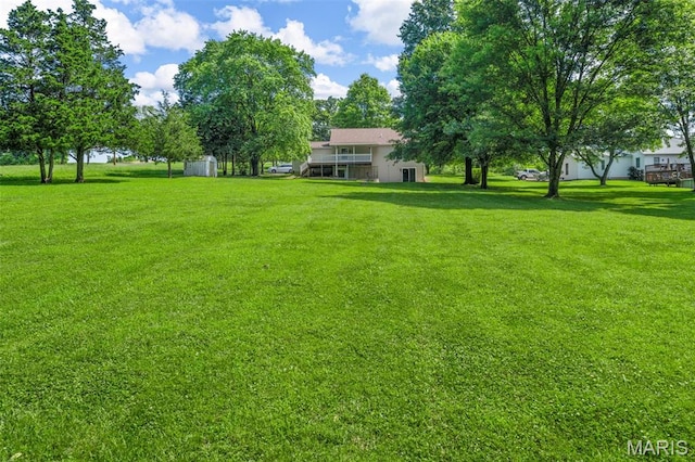 5265 Country Club Rd, Washington, MO 63090 - view of grassy yard