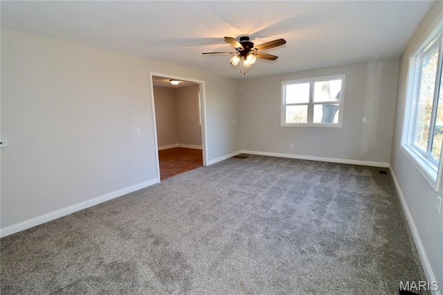 261 Buffalo Linn Creek Rd, Macks Creek, MO 65786 - unfurnished room with carpet floors and ceiling fan