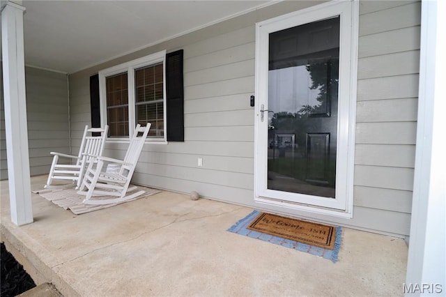 110 S Bend Rd, Lebanon, MO 65536 - doorway to property featuring a porch