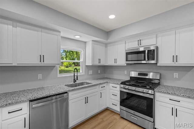 4 Bayberry Ln, Saint Peters, MO 63376