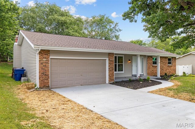 4 Bayberry Ln, Saint Peters, MO 63376