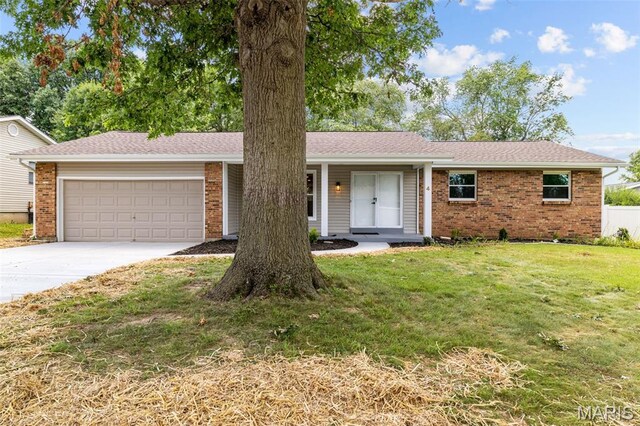 4 Bayberry Ln, Saint Peters, MO 63376