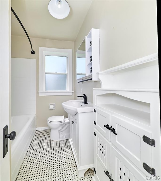 900 3rd St, Troy, MO 63379 - full bath featuring vanity and shower / bath combination