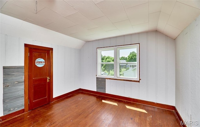 900 3rd St, Troy, MO 63379 - bonus room featuring vaulted ceiling and hardwood / wood-style flooring