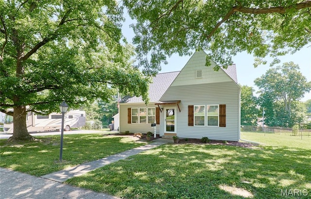 900 3rd St, Troy, MO 63379 - view of front of home featuring roof with shingles