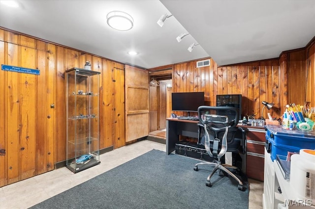 7248 Dorset Ave, University City, MO 63130 - office space with wooden walls