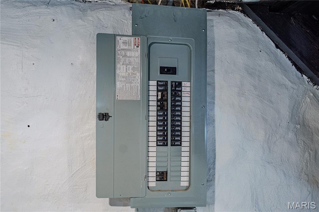 6557 Marmaduke Ave, Saint Louis, MO 63139 - utility room featuring electric panel