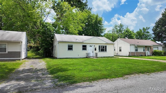 3010 De Porres Ln, Saint Louis, MO 63114 - photo 4
