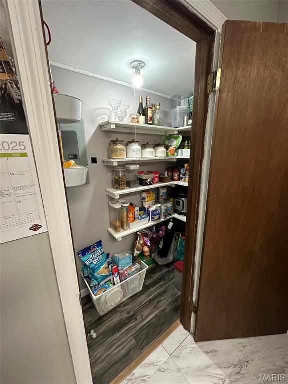 325 N Prairie St, Greenville, IL 62246 - view of pantry