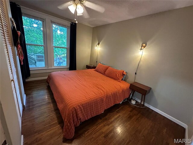 325 N Prairie St, Greenville, IL 62246 - bedroom with wood finished floors