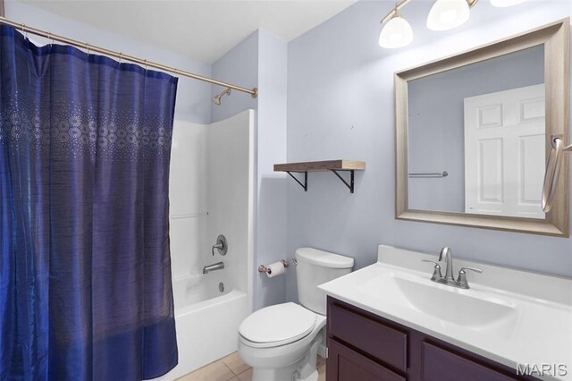 1222 W 8th St, Washington, MO 63090 - bathroom with vanity, shower / bath combo with shower curtain, and tile patterned flooring