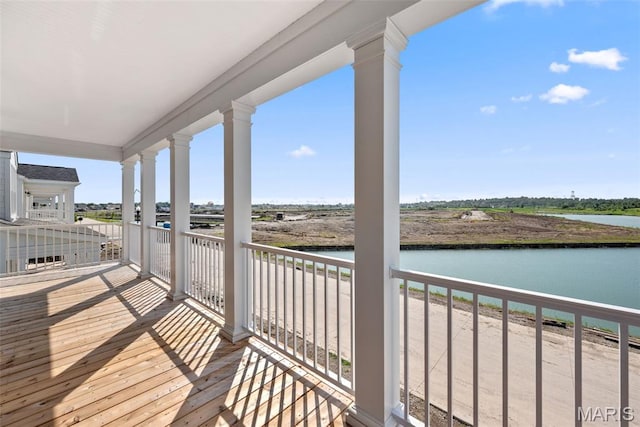 2921 Memphis St, Saint Charles, MO 63301 - balcony featuring a water view