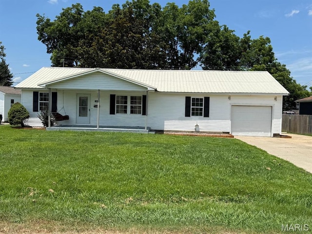 804 W Bain St, Dexter, MO 63841 - ranch-style home featuring a garage, a porch, and concrete driveway