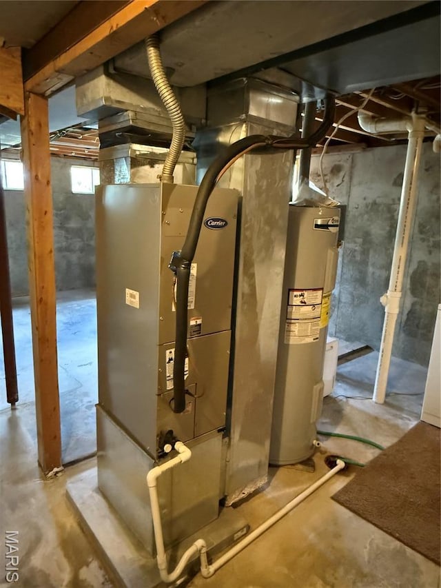 812 Sommerset Dr, Troy, MO 63379 - utilities featuring electric water heater and heating unit