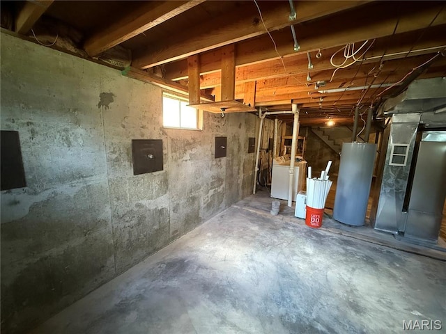 812 Sommerset Dr, Troy, MO 63379 - below grade area with gas water heater, washer / clothes dryer, and heating unit