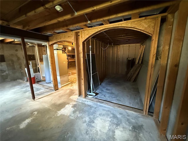 812 Sommerset Dr, Troy, MO 63379 - horse barn with water heater