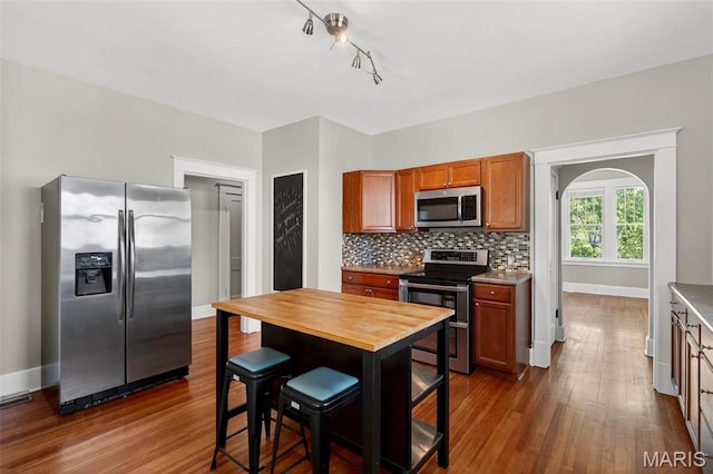 707 W Saint Louis St, Columbia, IL 62236