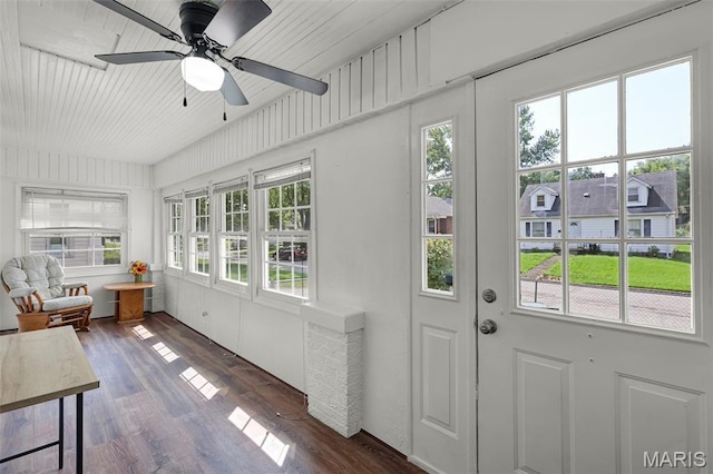 125 N 41st St, Belleville, IL 62226 - sunroom / solarium featuring wood finished floors and wood ceiling