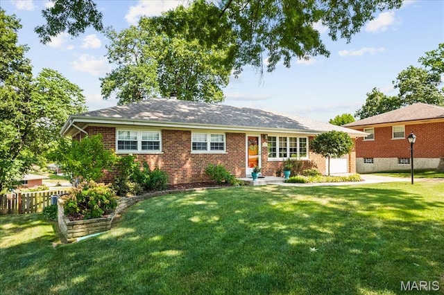 8822 Crest Oak Ln, Saint Louis, MO 63126 - ranch-style home featuring brick siding