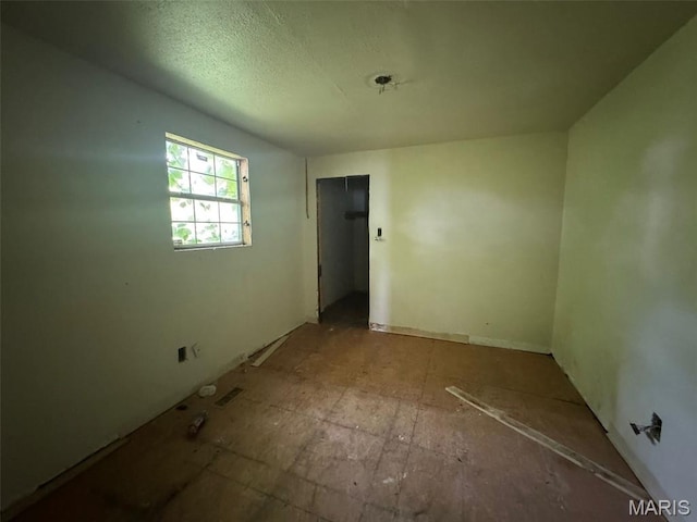 546 N 81st St E, St Louis, IL 62203 - photo 9