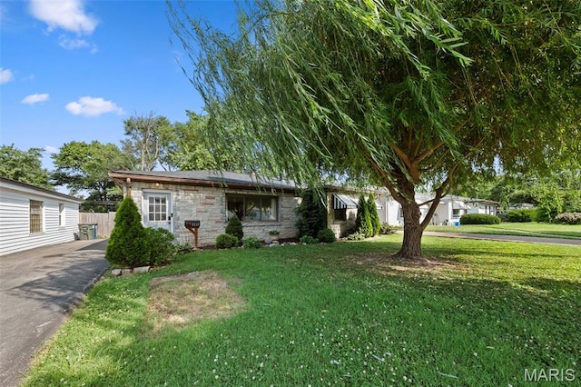 4437 S 39th St, Saint Louis, MO 63116 - photo 2
