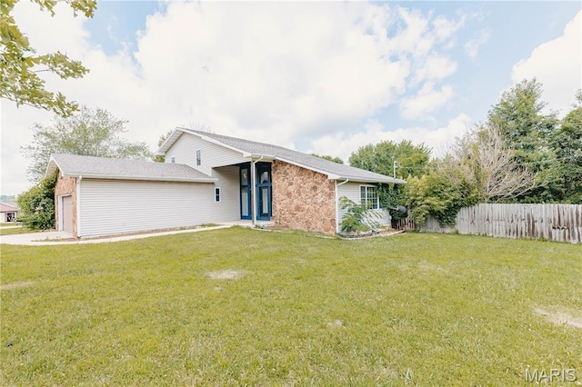 20055 Simmons Rd, Waynesville, MO 65583 - view of front of property featuring an attached garage and stone siding