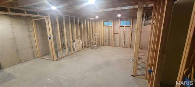11112 Morrow Dr, Saint Ann, MO 63074 - view of below grade area