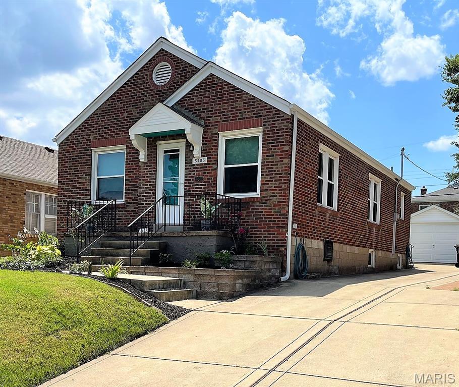 5105 Lenox Ave, Shrewsbury, MO 63119 - photo 1
