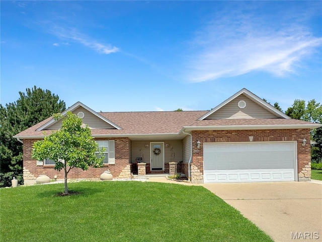 2005 Jessica Hills Ct, Washington, MO 63090 - photo 1