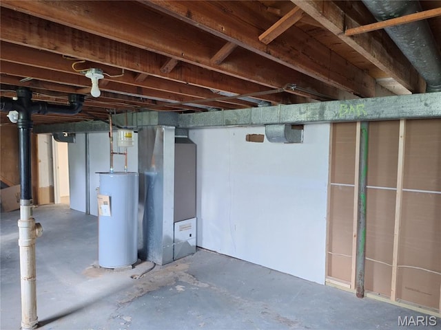 2465 Stoney End Ct, Florissant, MO 63031 - unfinished basement with water heater and heating unit