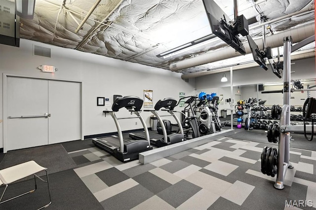 200 S Brentwood Blvd Unit 15C, Clayton, MO 63105 - workout area featuring carpet floors