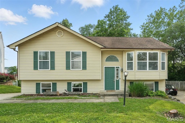 211 Coachman Way, Ofallon, MO 63368 - photo 1