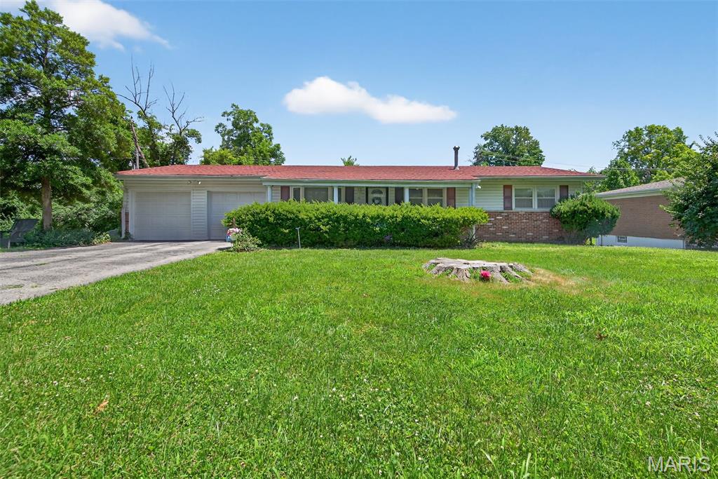 28 Queensbrook Pl, Olivette, MO 63132 - photo 1