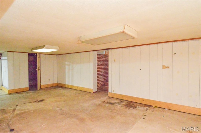 314 N 6th St, Mascoutah, IL 62258 - finished basement with baseboards