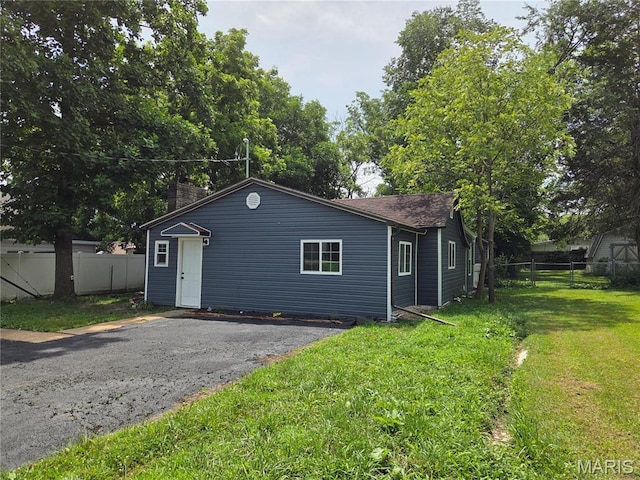 808 Monroe St, Cuba, MO 65453 - photo 1